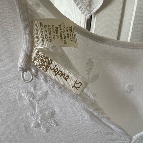 Eyelet Top - Picture 2 of 3